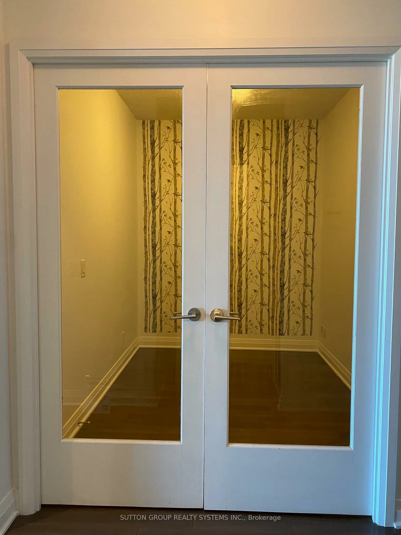 1055, Southdown, Clarkson, Mississauga