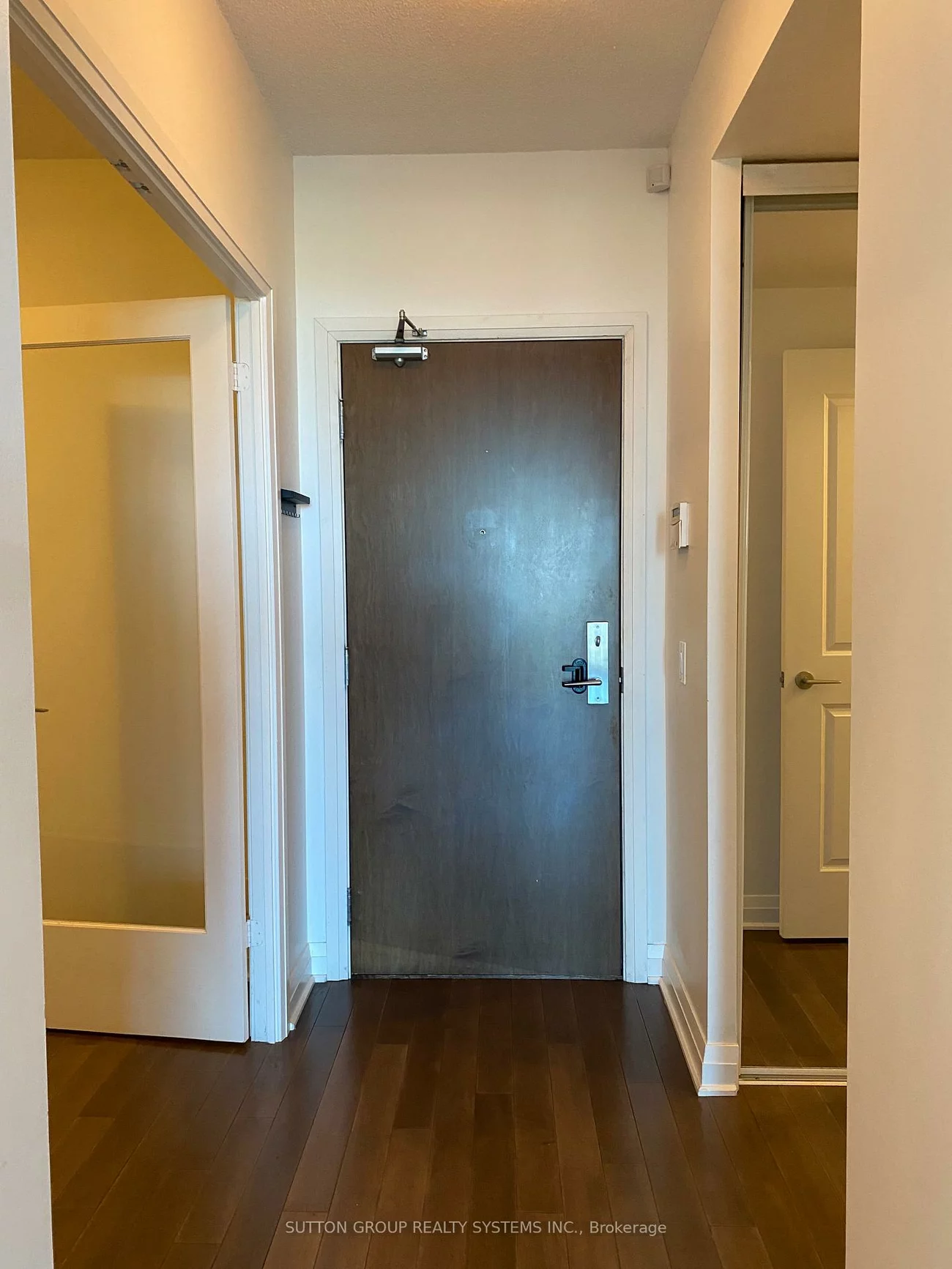 1055, Southdown, Clarkson, Mississauga