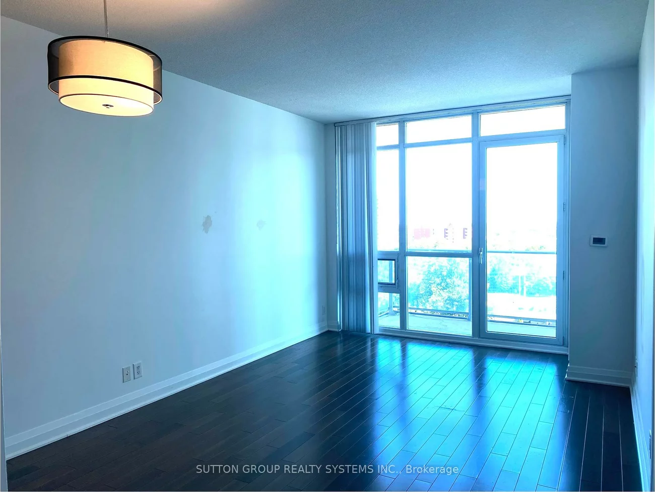 1055, Southdown, Clarkson, Mississauga