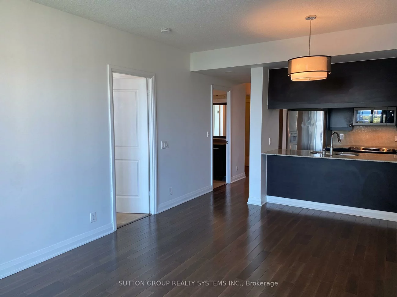 1055, Southdown, Clarkson, Mississauga