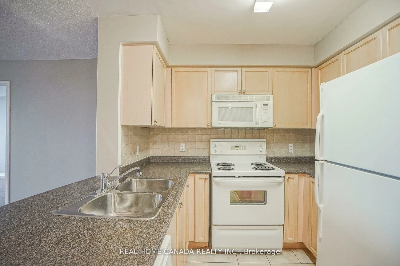 4879, Kimbermount, Central Erin Mills, Mississauga