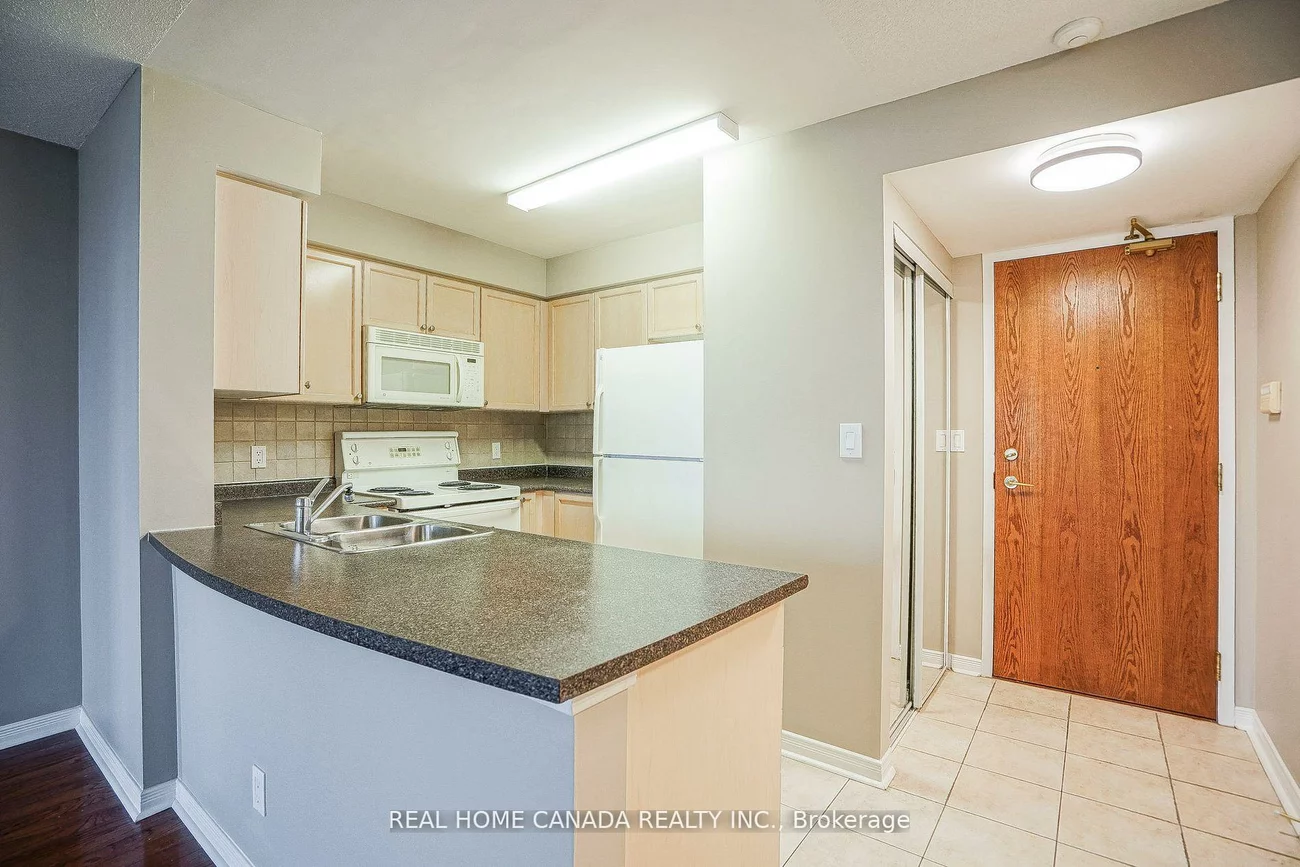 4879, Kimbermount, Central Erin Mills, Mississauga