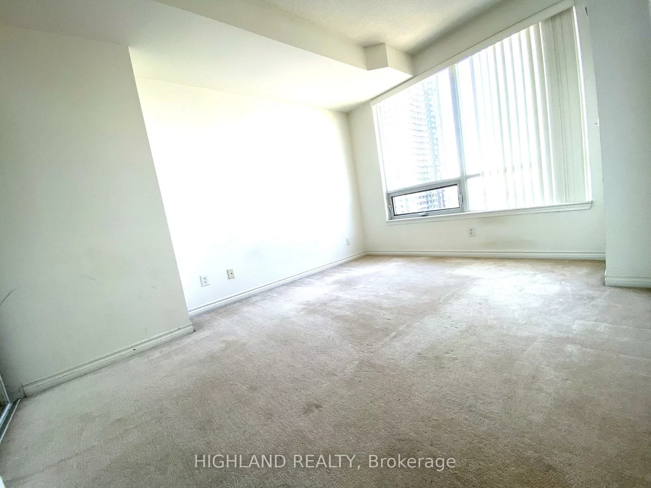 388, Prince Of Wales, City Centre, Mississauga