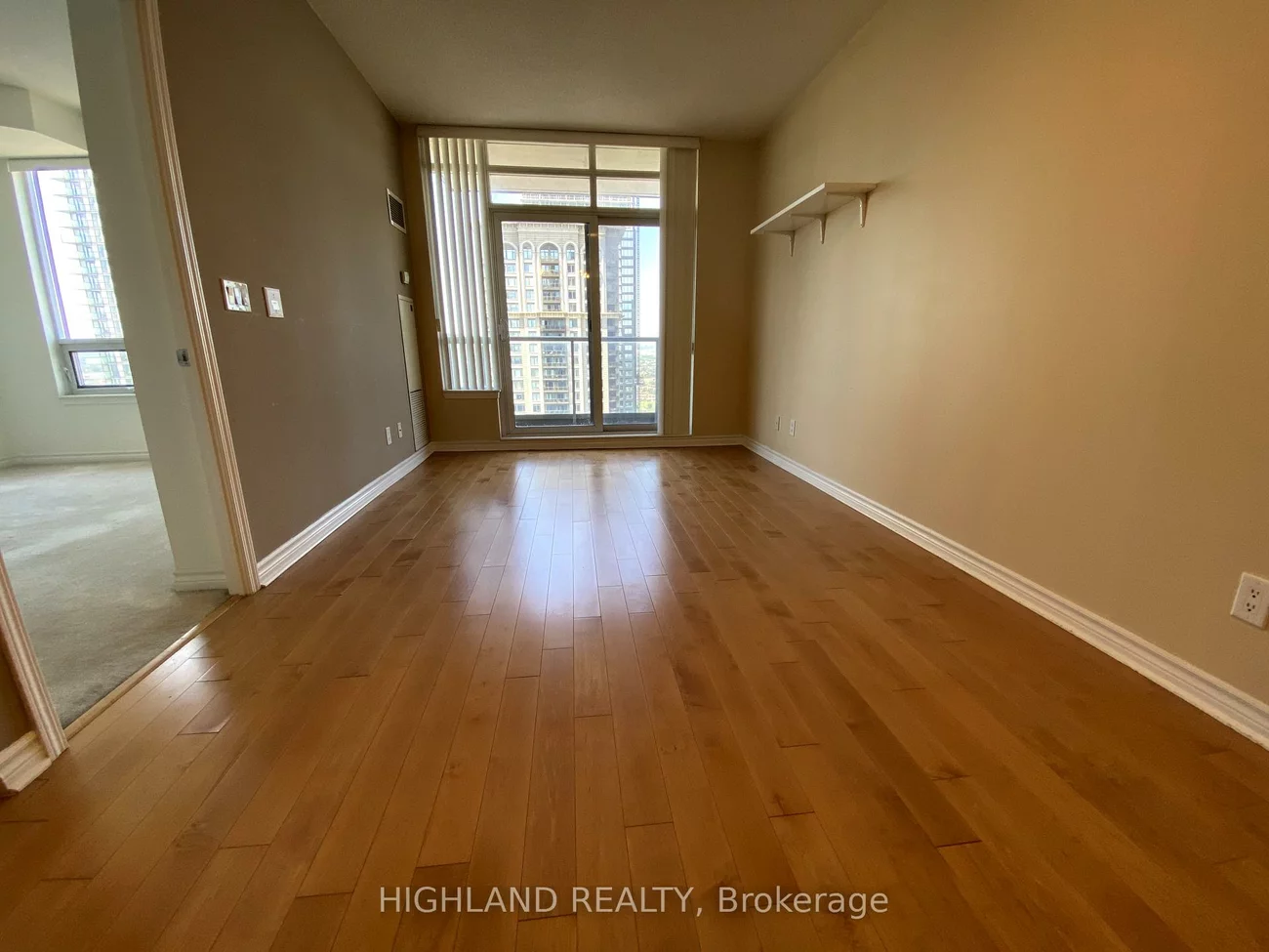 388, Prince Of Wales, City Centre, Mississauga