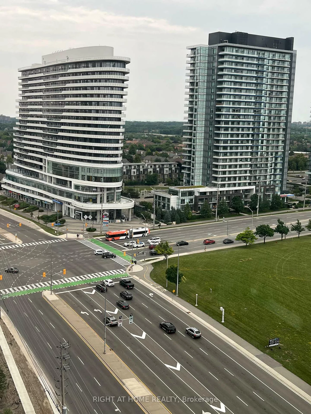 2495, Eglinton, Central Erin Mills, Mississauga