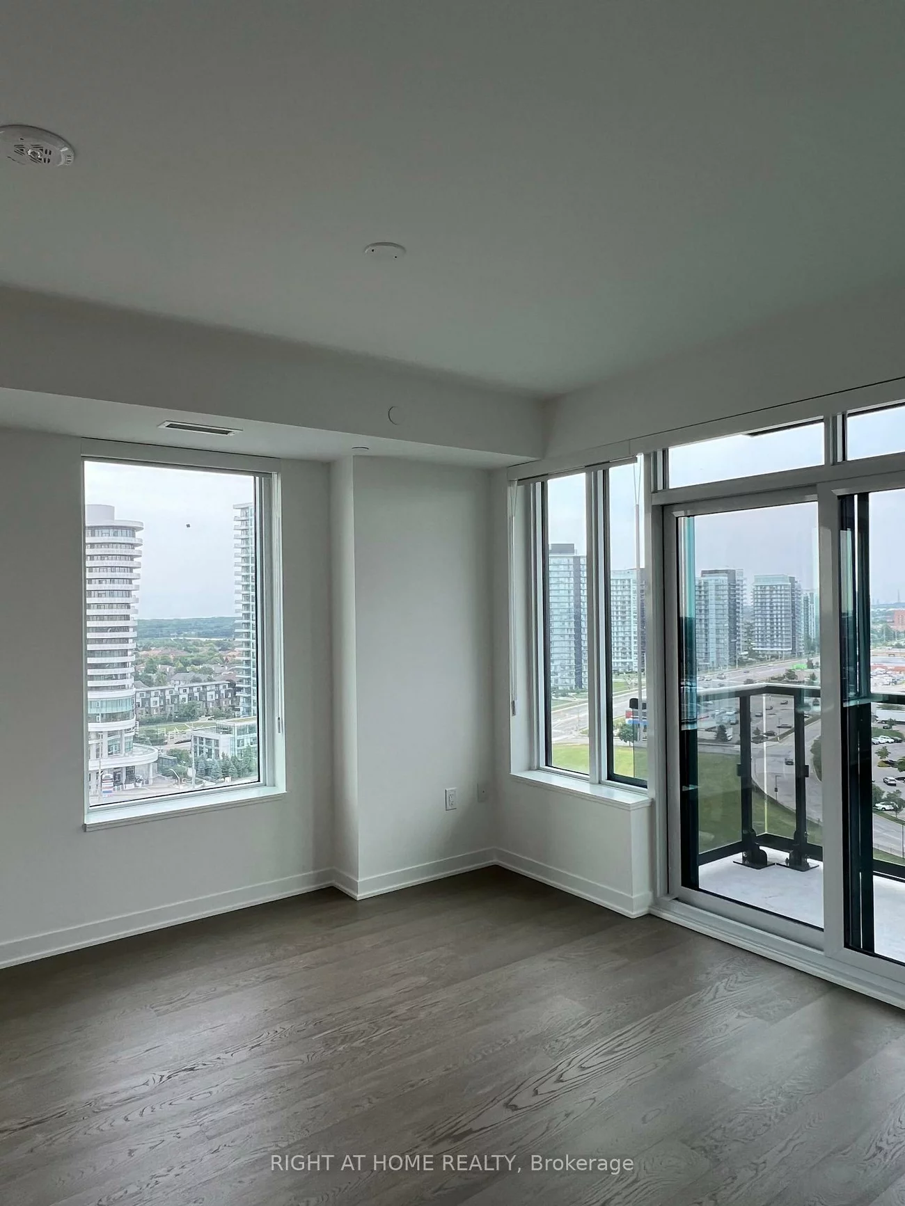 2495, Eglinton, Central Erin Mills, Mississauga