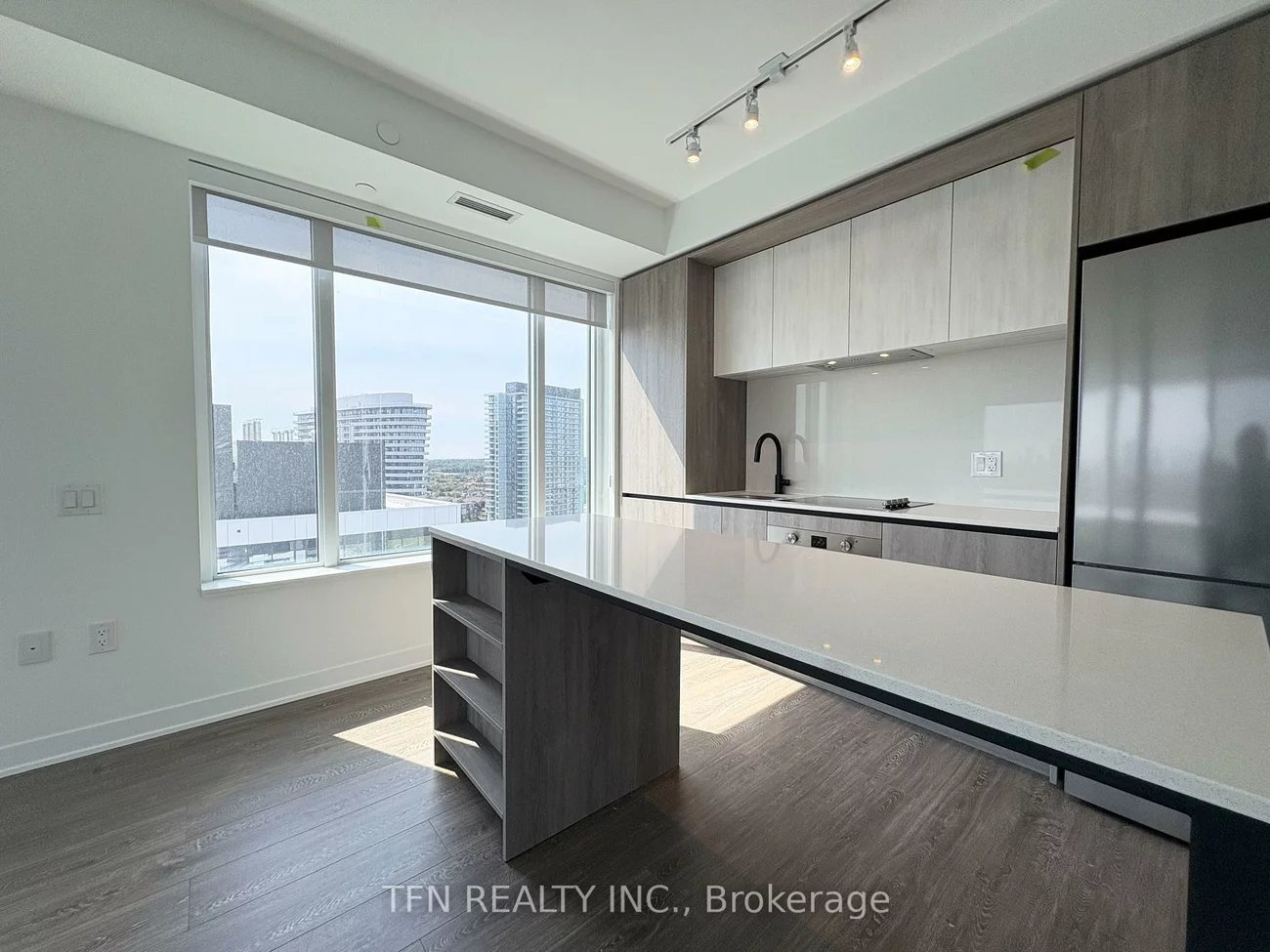 2495, Eglinton, Central Erin Mills, Mississauga