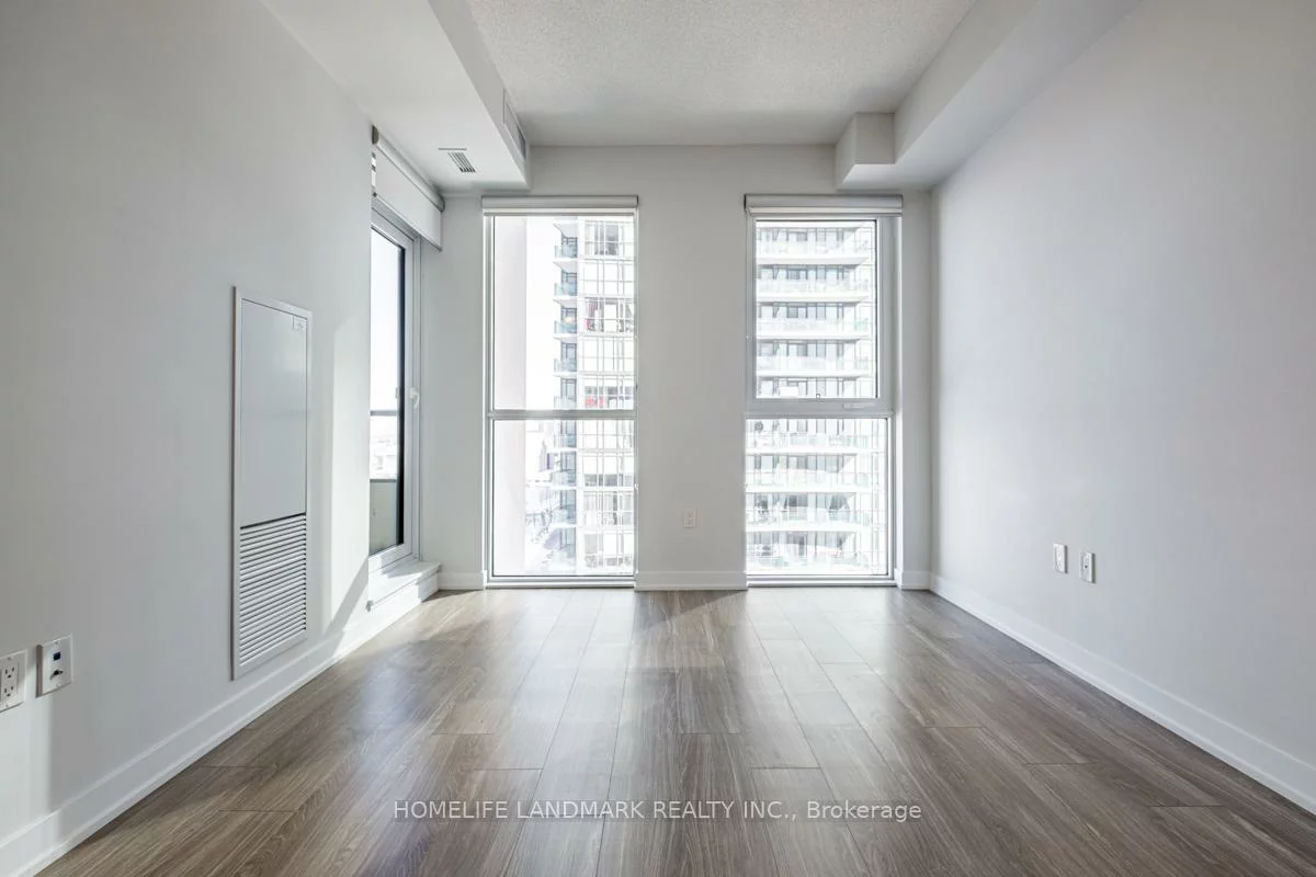 4085, Parkside Village, City Centre, Mississauga