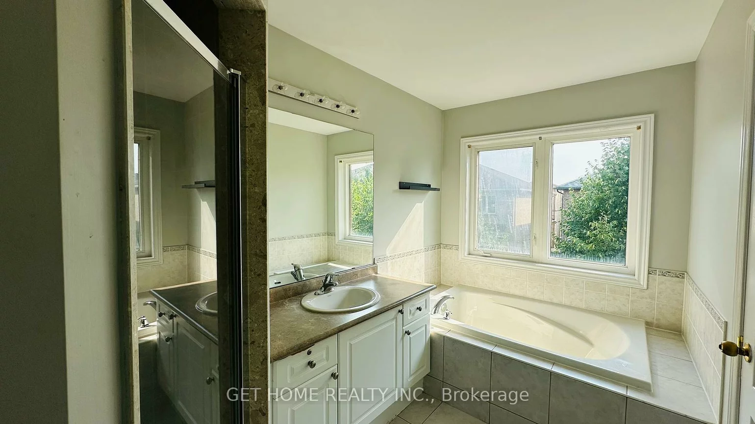 1015, Galesway, East Credit, Mississauga
