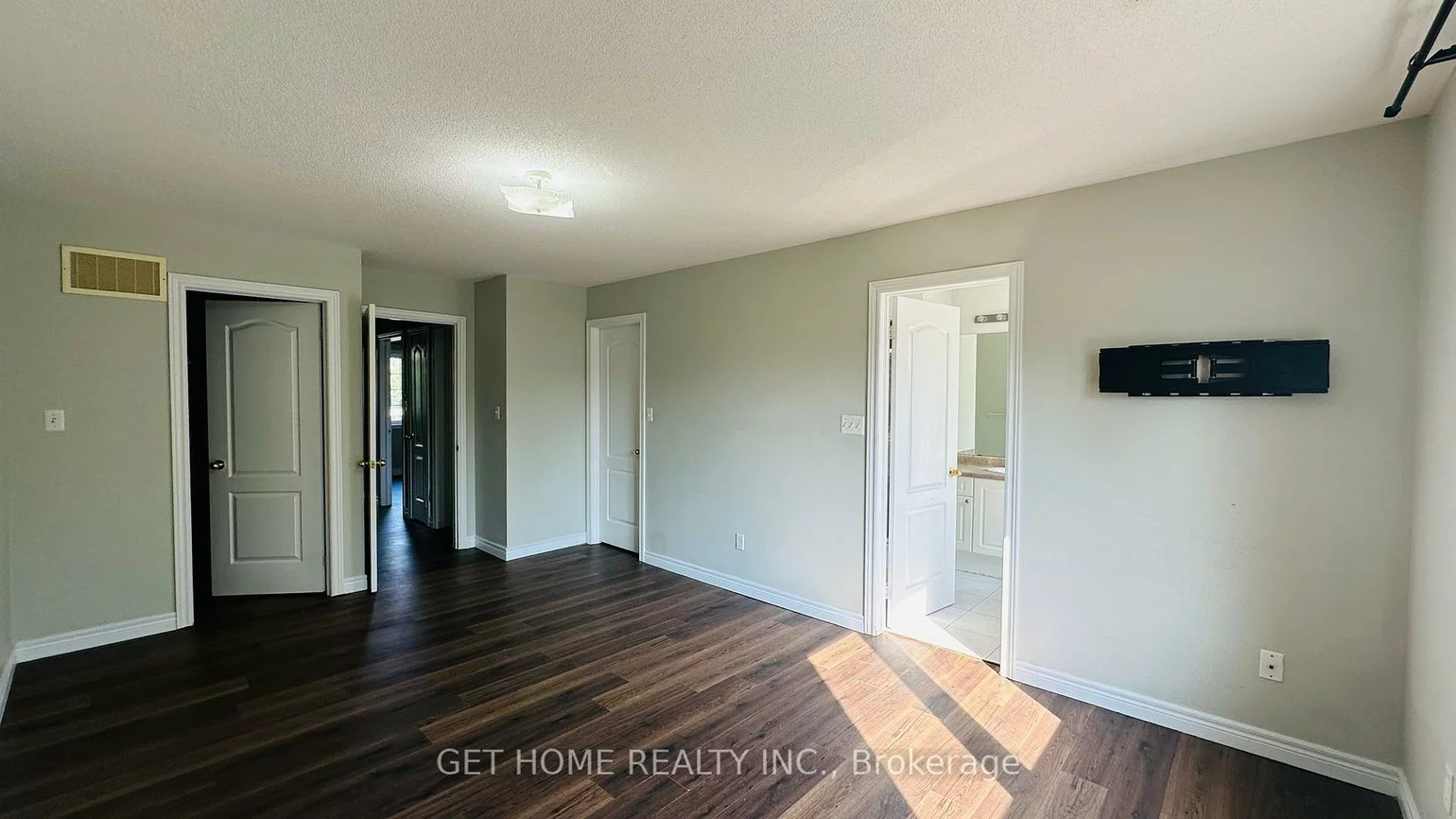 1015, Galesway, East Credit, Mississauga