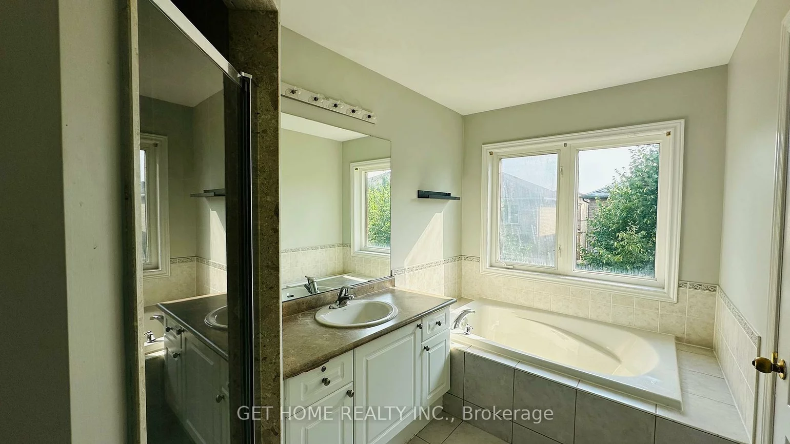 1015, Galesway, East Credit, Mississauga
