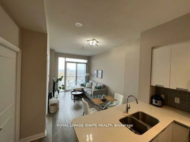5033, Four Springs, Hurontario, Mississauga