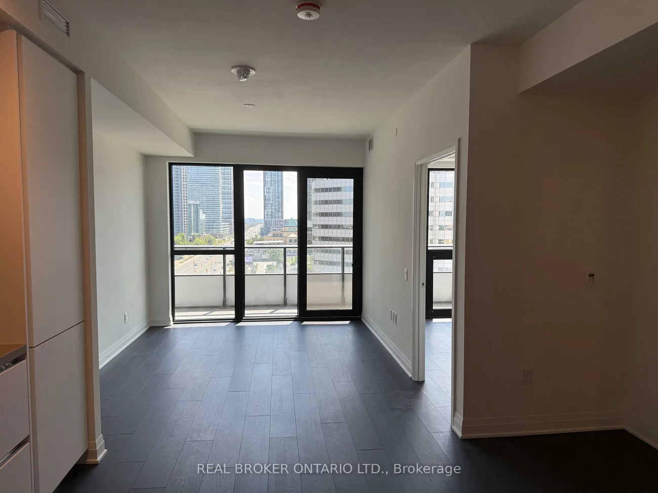 4015, The Exchange, City Centre, Mississauga