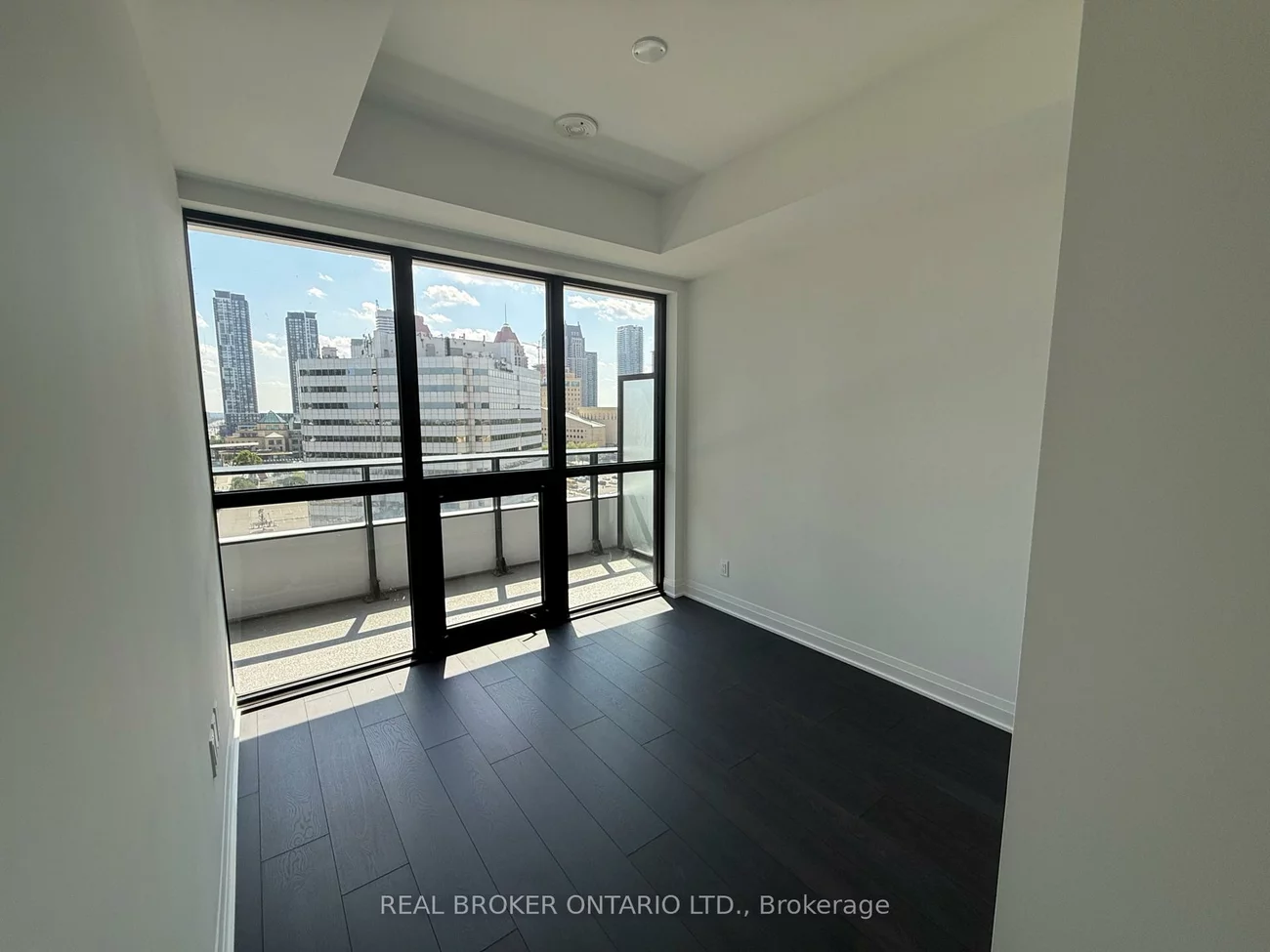 4015, The Exchange, City Centre, Mississauga