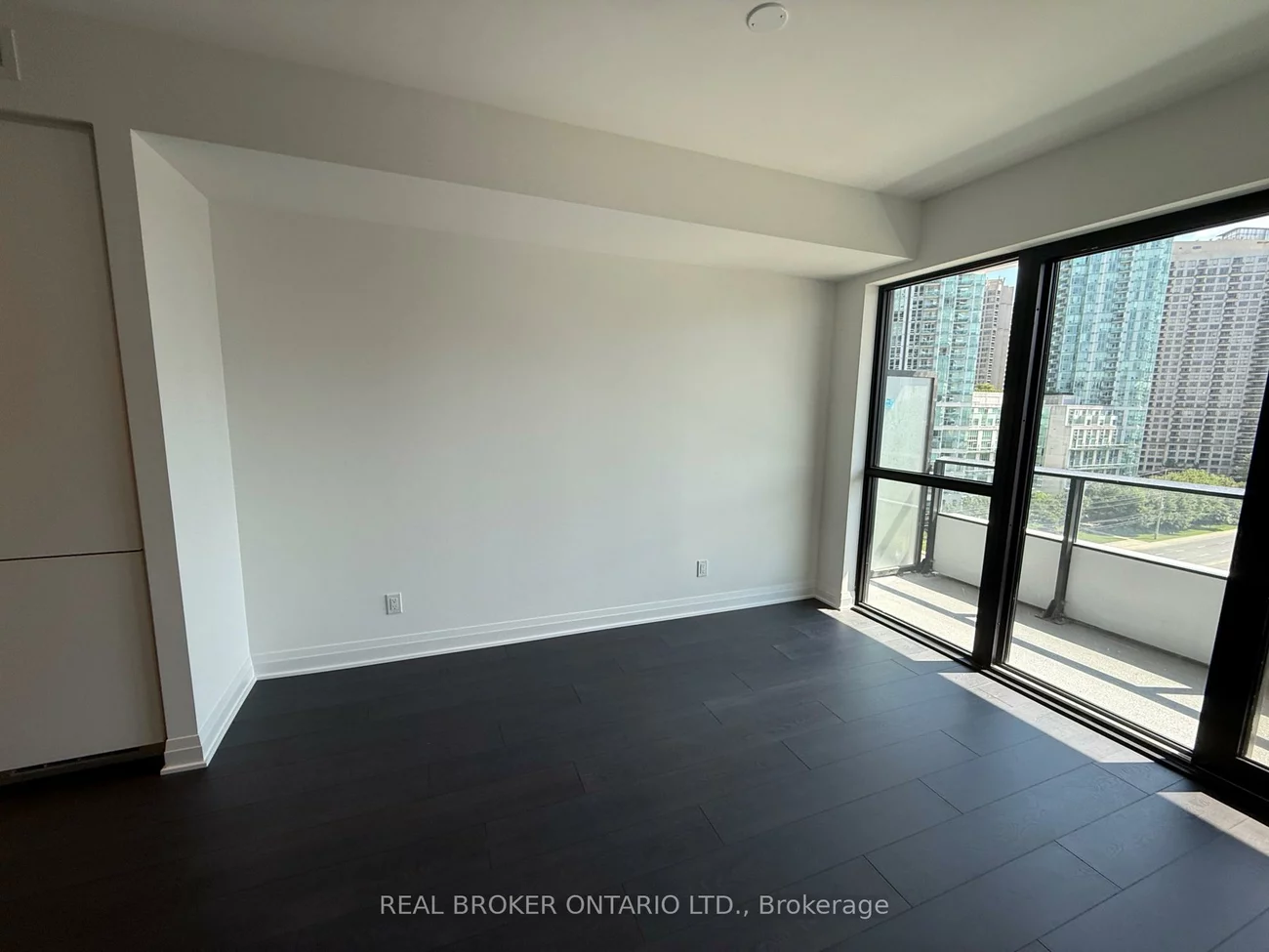 4015, The Exchange, City Centre, Mississauga