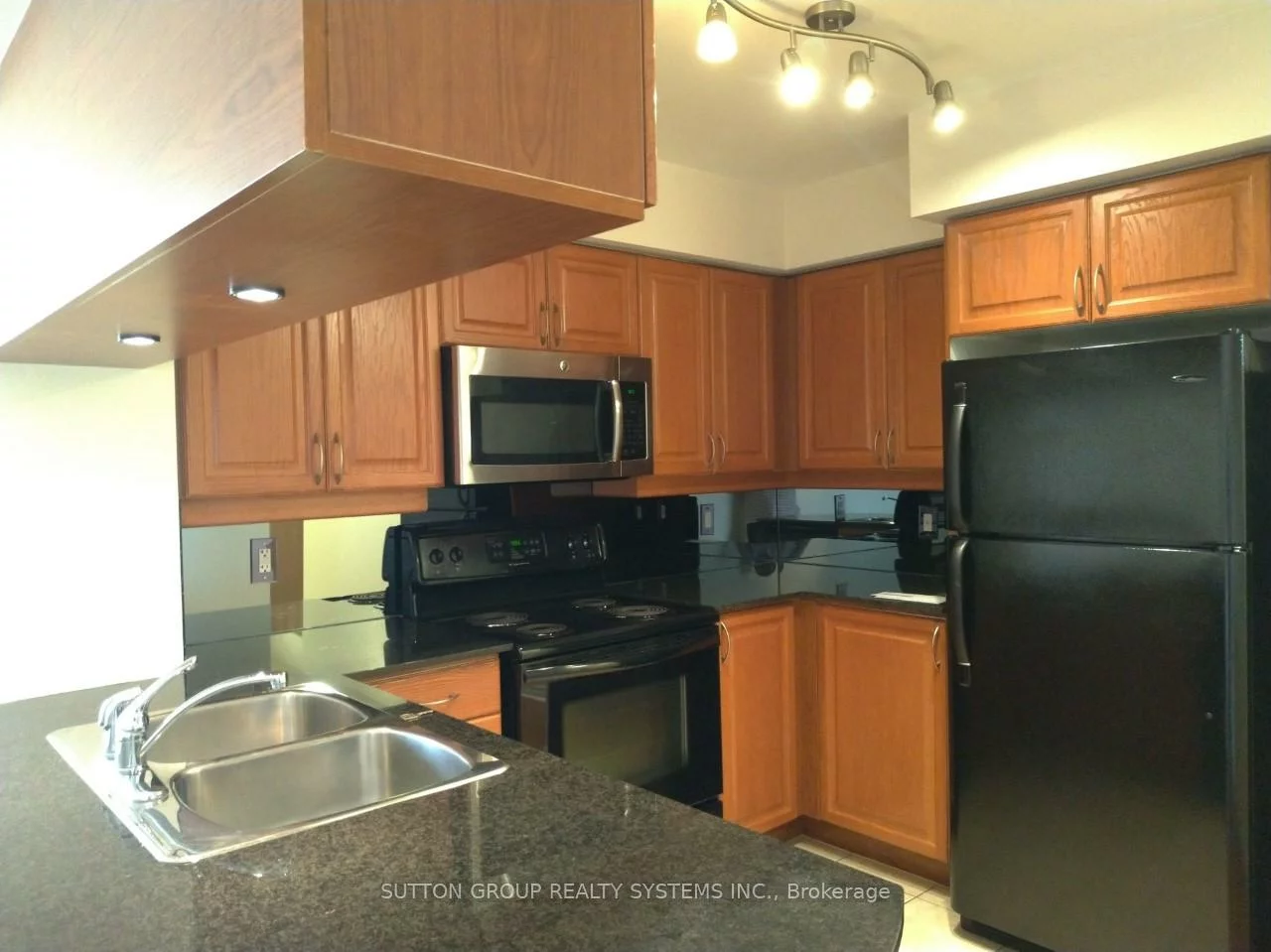 4080, Living Arts, City Centre, Mississauga