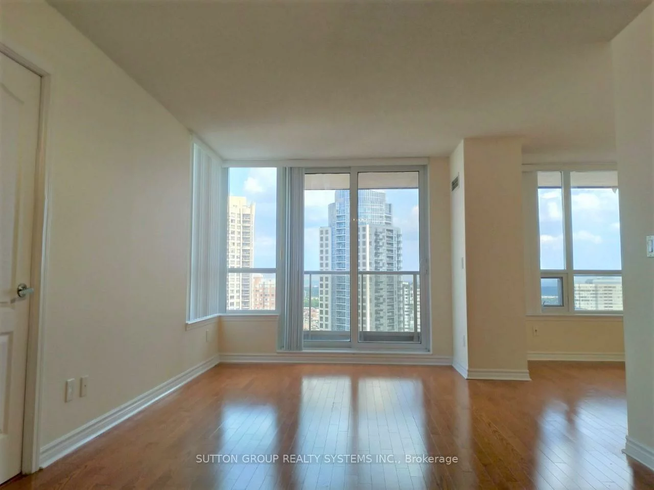 4080, Living Arts, City Centre, Mississauga