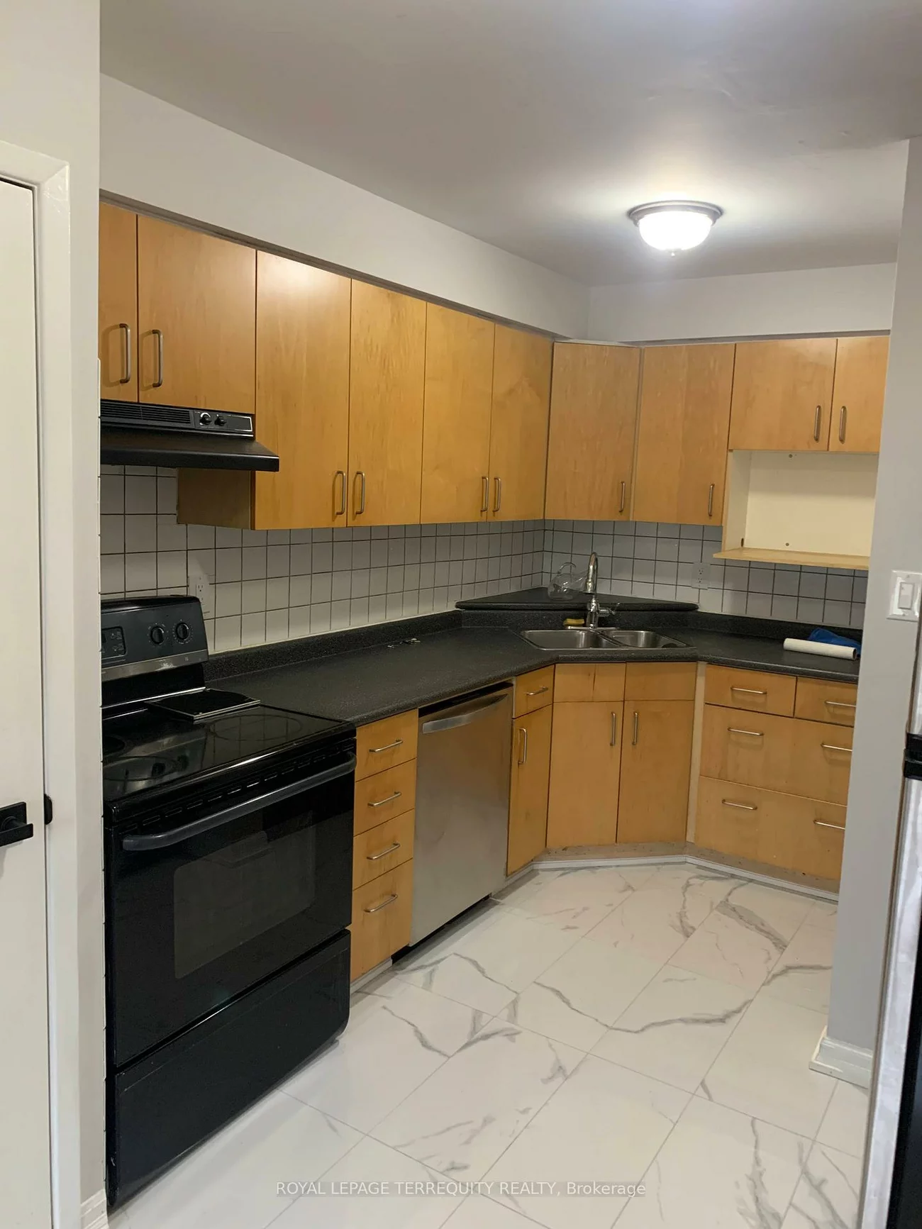 1180, Mississ Vly, Mississauga Valleys, Mississauga