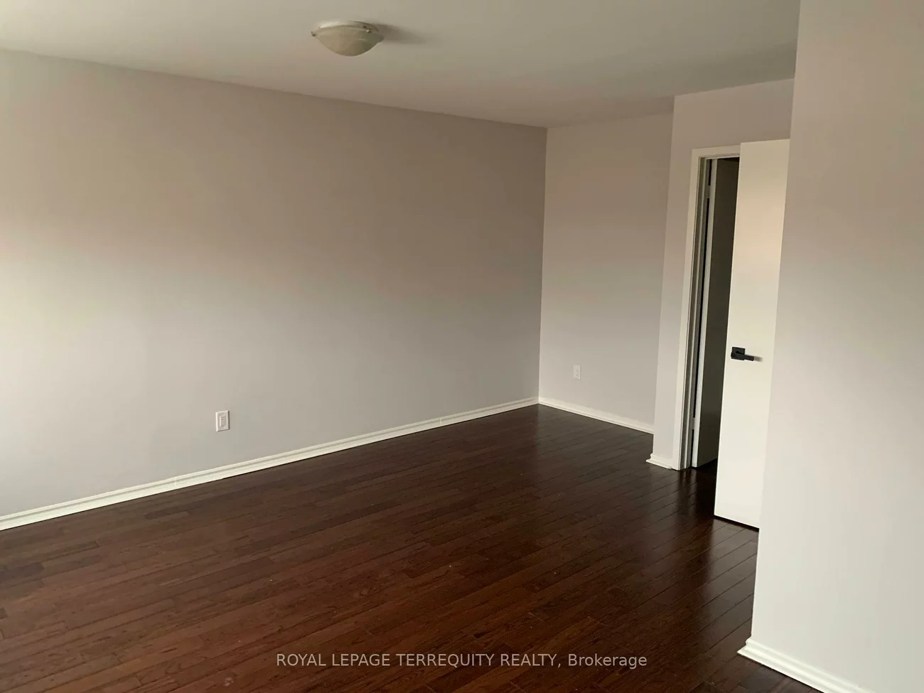 1180, Mississ Vly, Mississauga Valleys, Mississauga