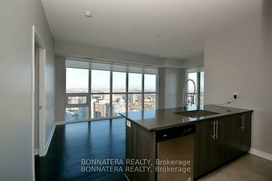 4011, Brickstone, City Centre, Mississauga