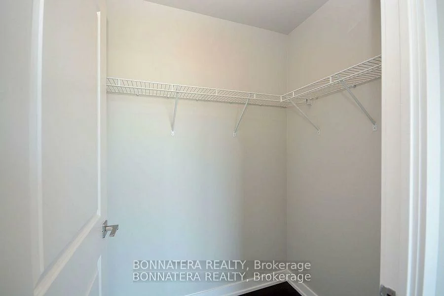 4011, Brickstone, City Centre, Mississauga