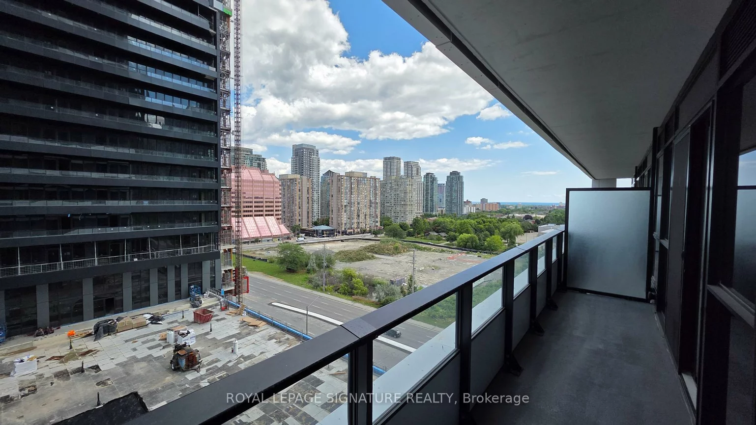 4015, The Exchange, City Centre, Mississauga