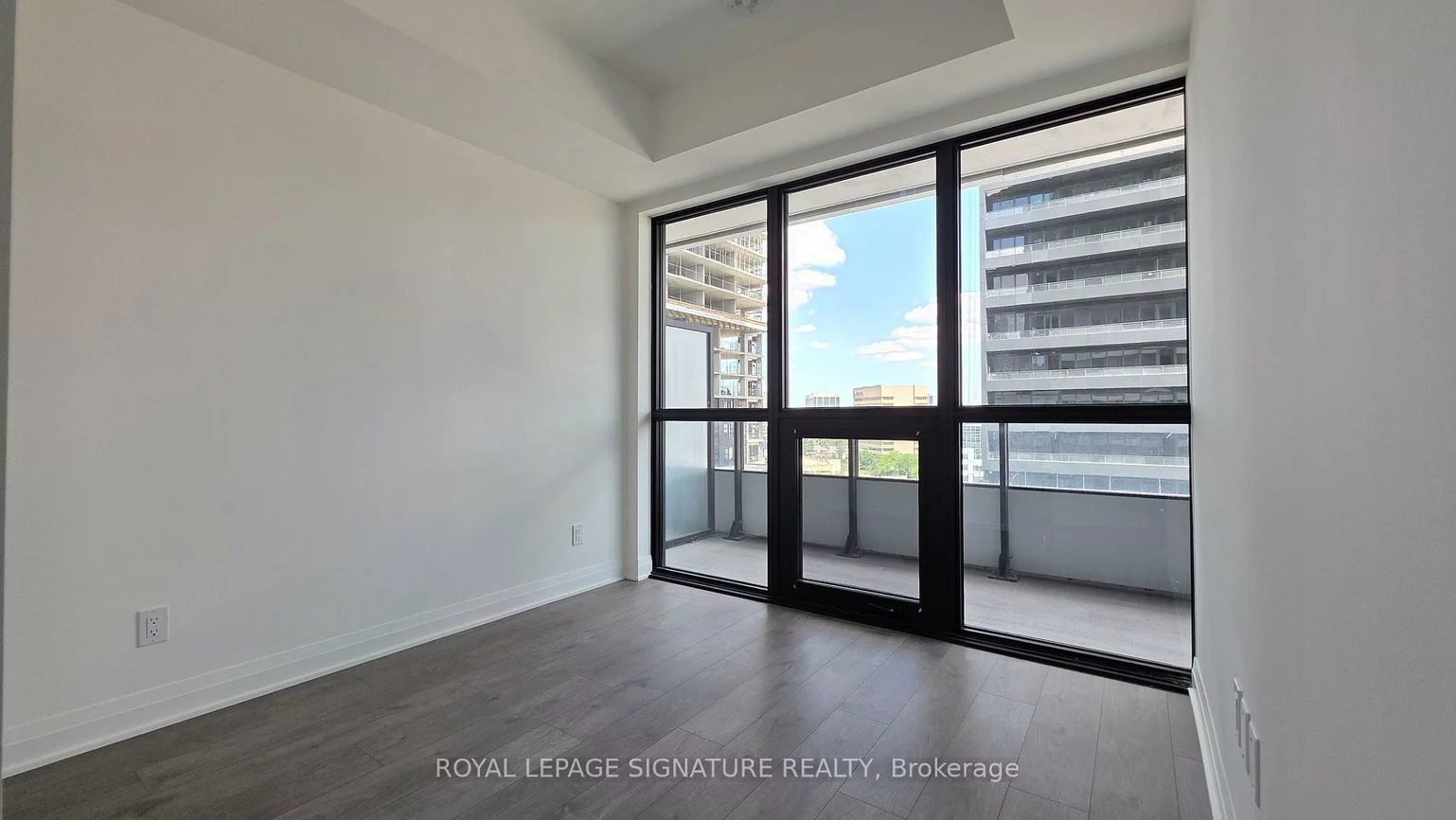 4015, The Exchange, City Centre, Mississauga