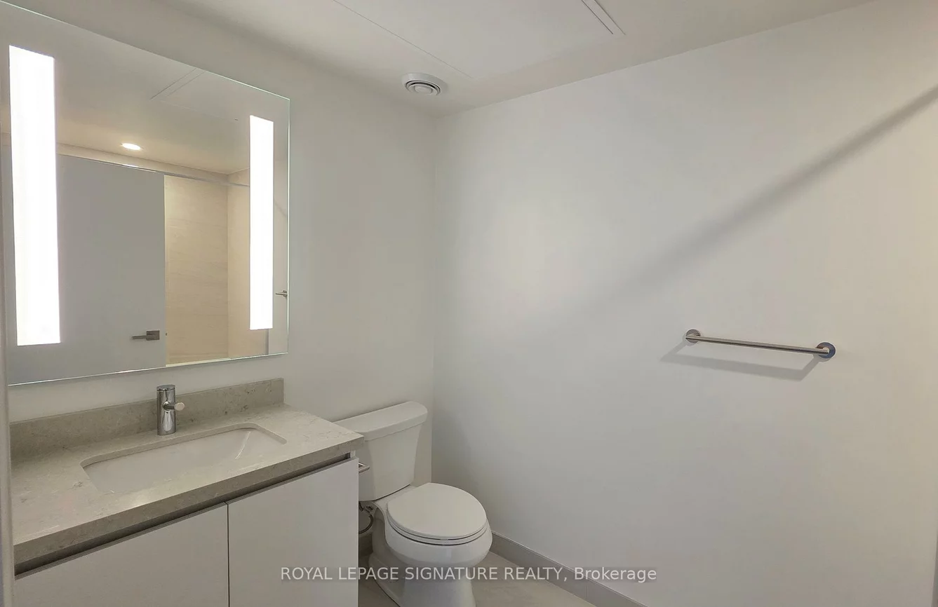 4015, The Exchange, City Centre, Mississauga