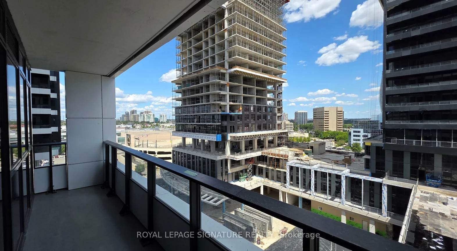 4015, The Exchange, City Centre, Mississauga