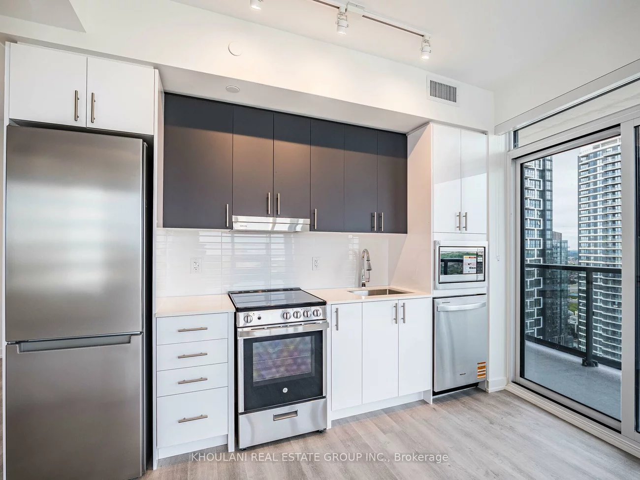 5105, Hurontario, Hurontario, Mississauga