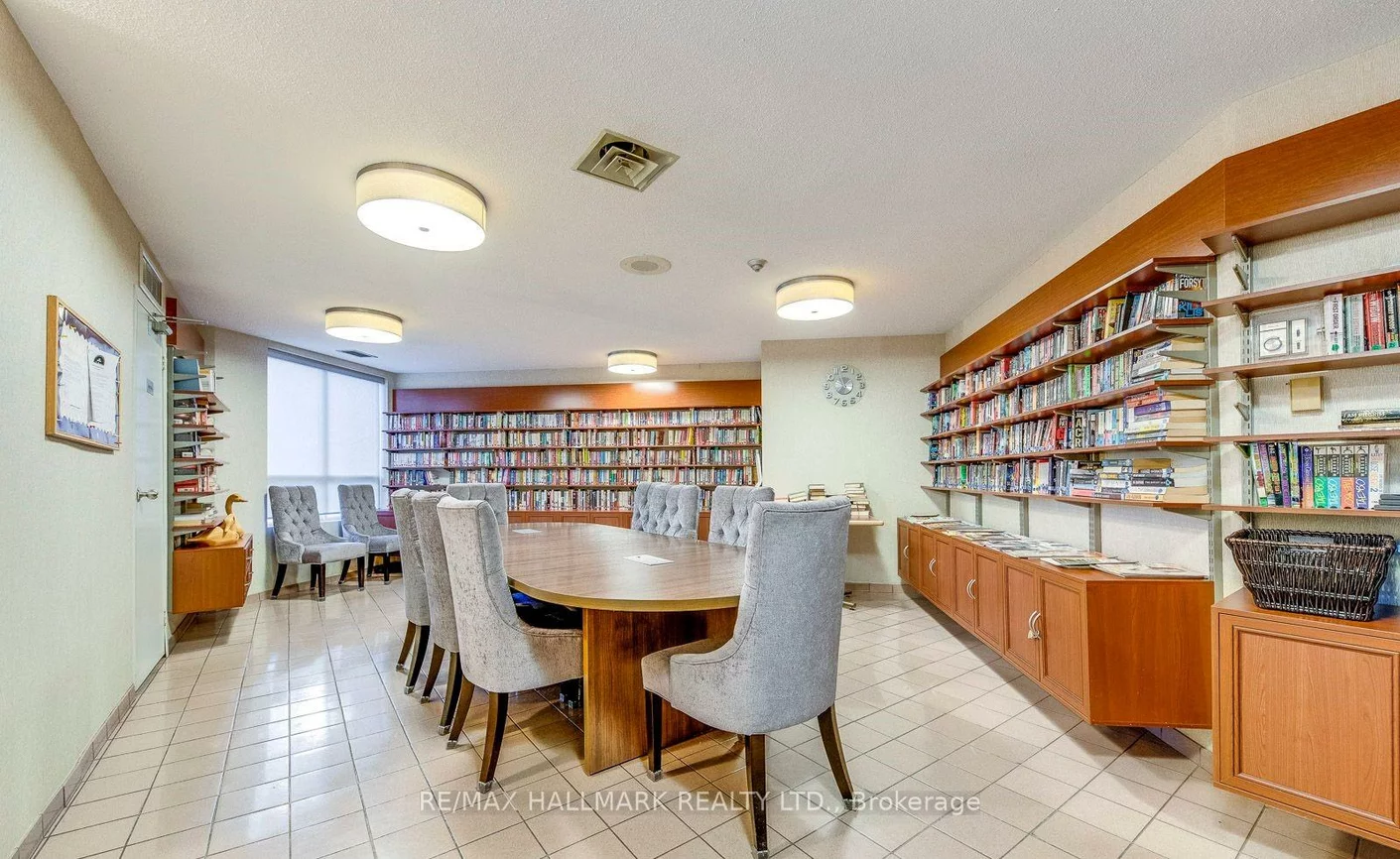 55, Kingsbridge Garden, Hurontario, Mississauga