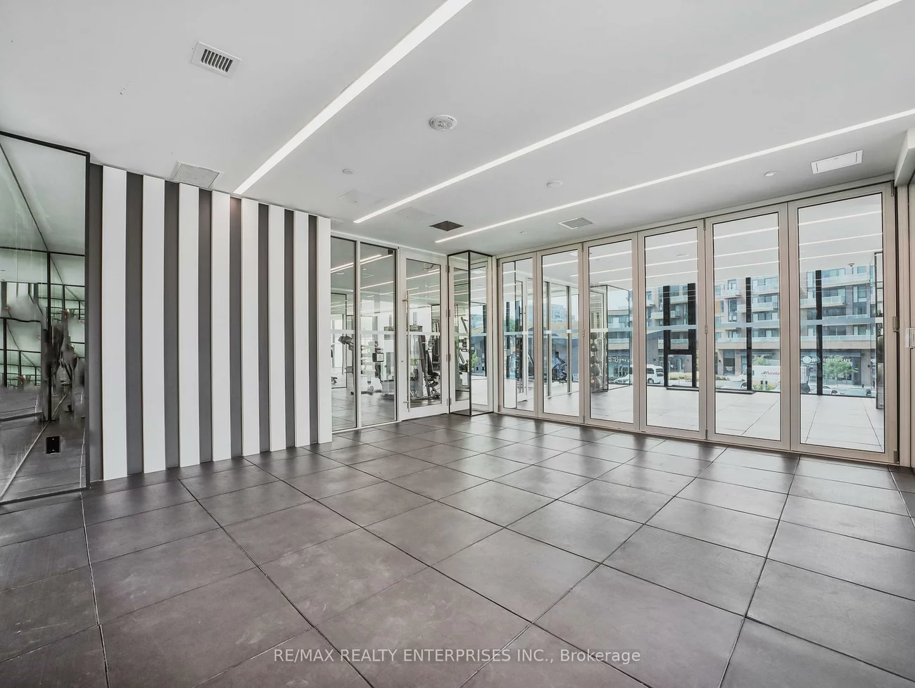 215, LAKESHORE, Port Credit, Mississauga