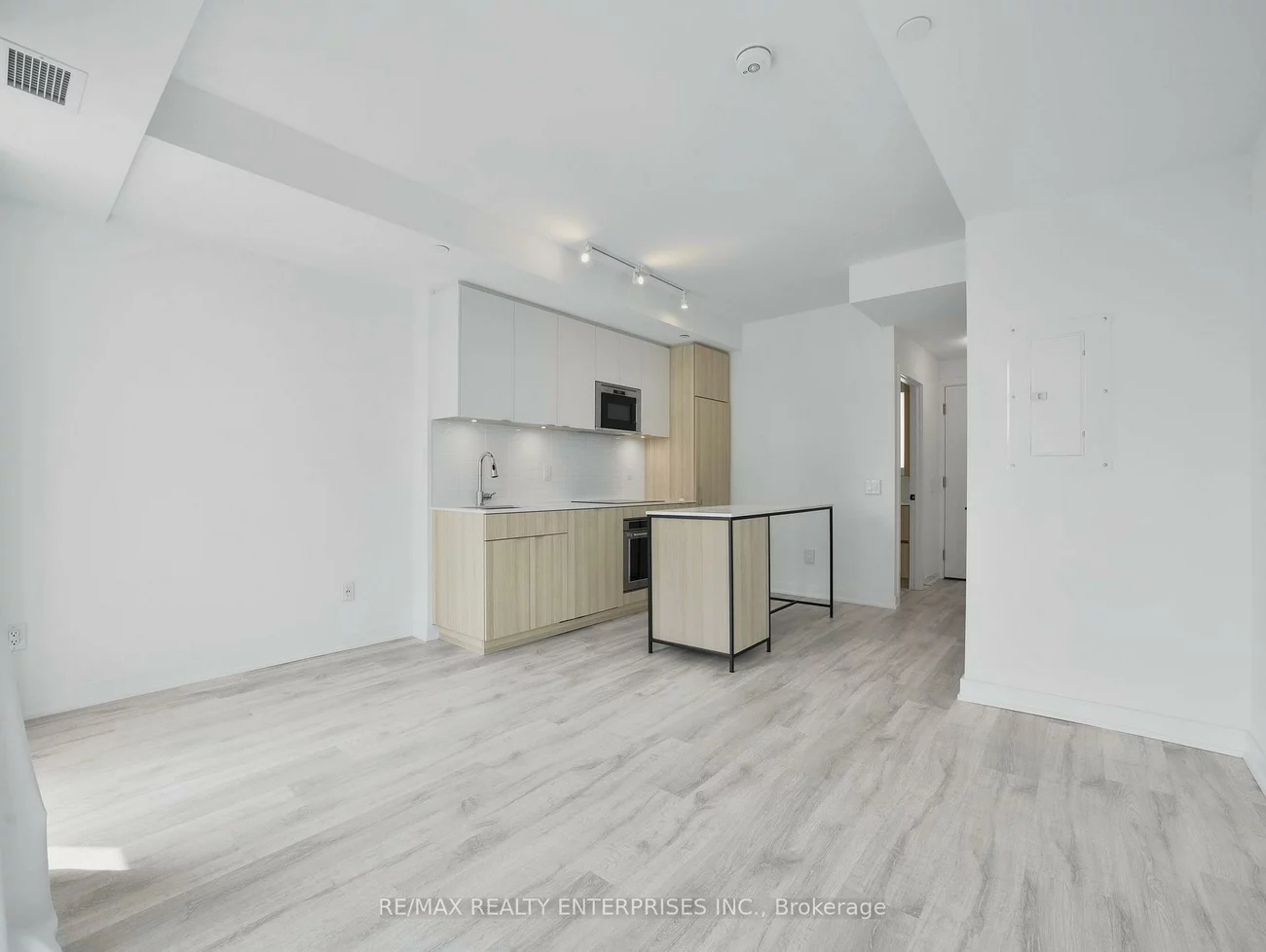 215, LAKESHORE, Port Credit, Mississauga