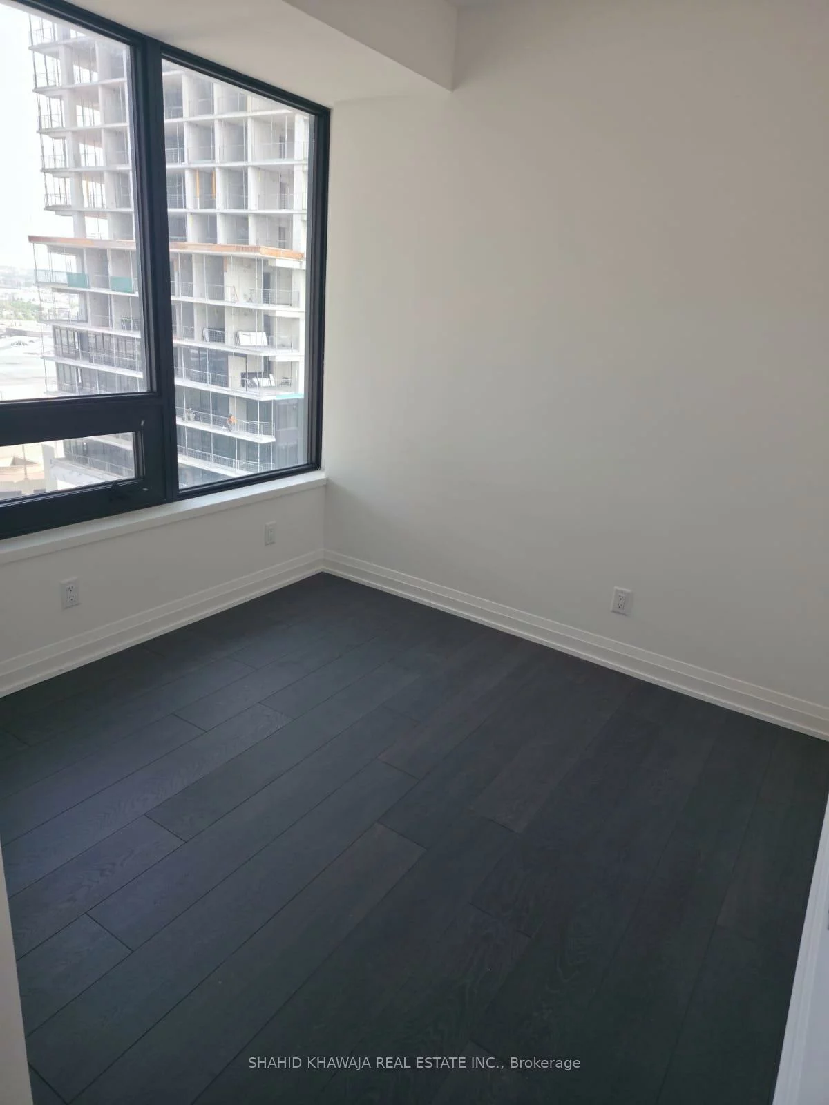4015, The Exchange, City Centre, Mississauga