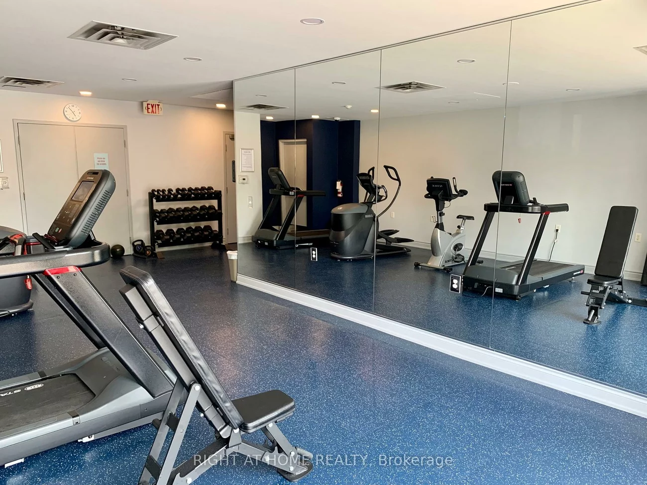 200, Burnhamthorpe, City Centre, Mississauga