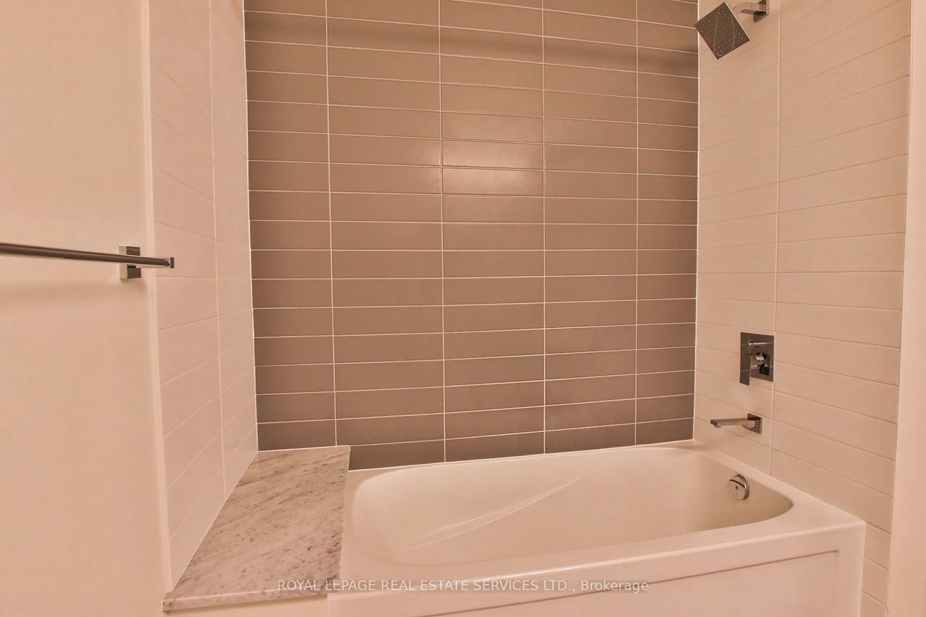 4011, Brickstone, City Centre, Mississauga