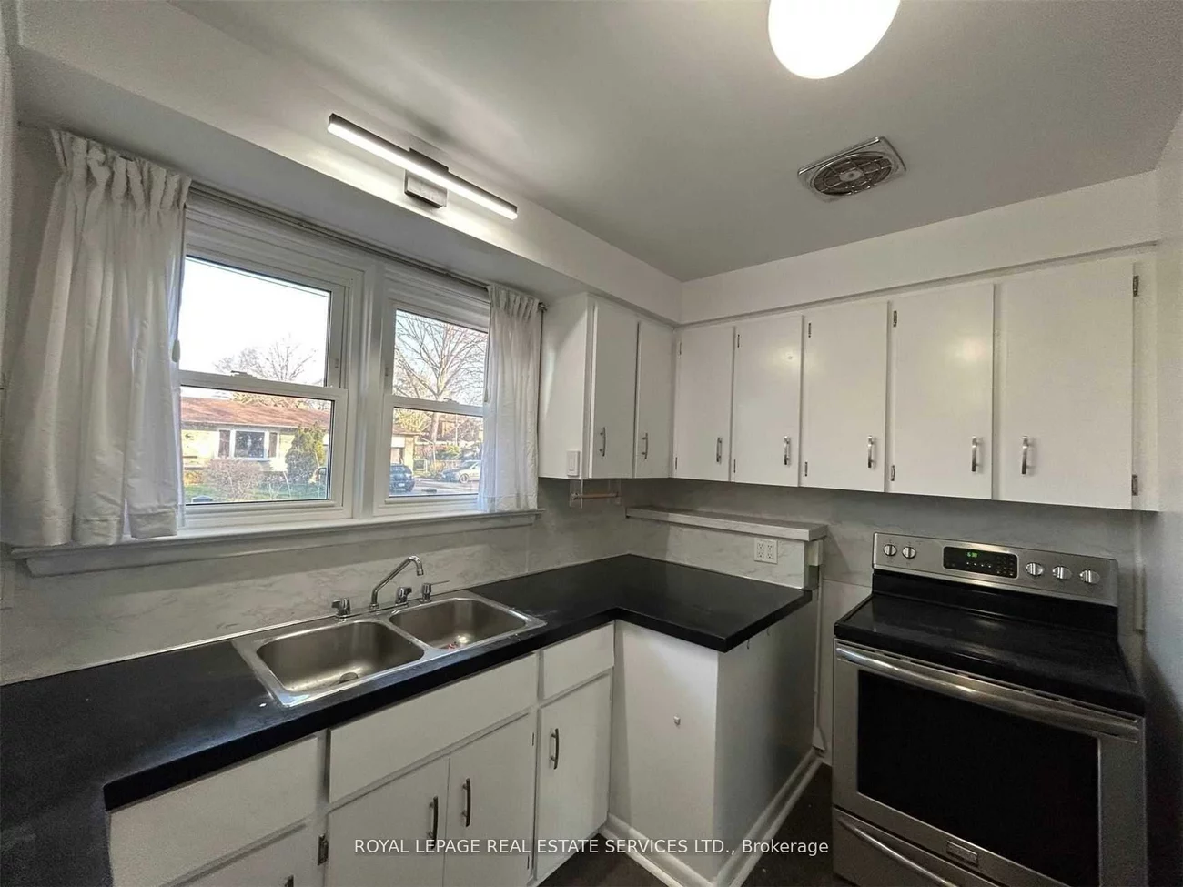 4011, Brickstone, City Centre, Mississauga