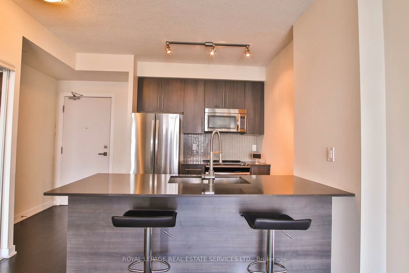 4011, Brickstone, City Centre, Mississauga