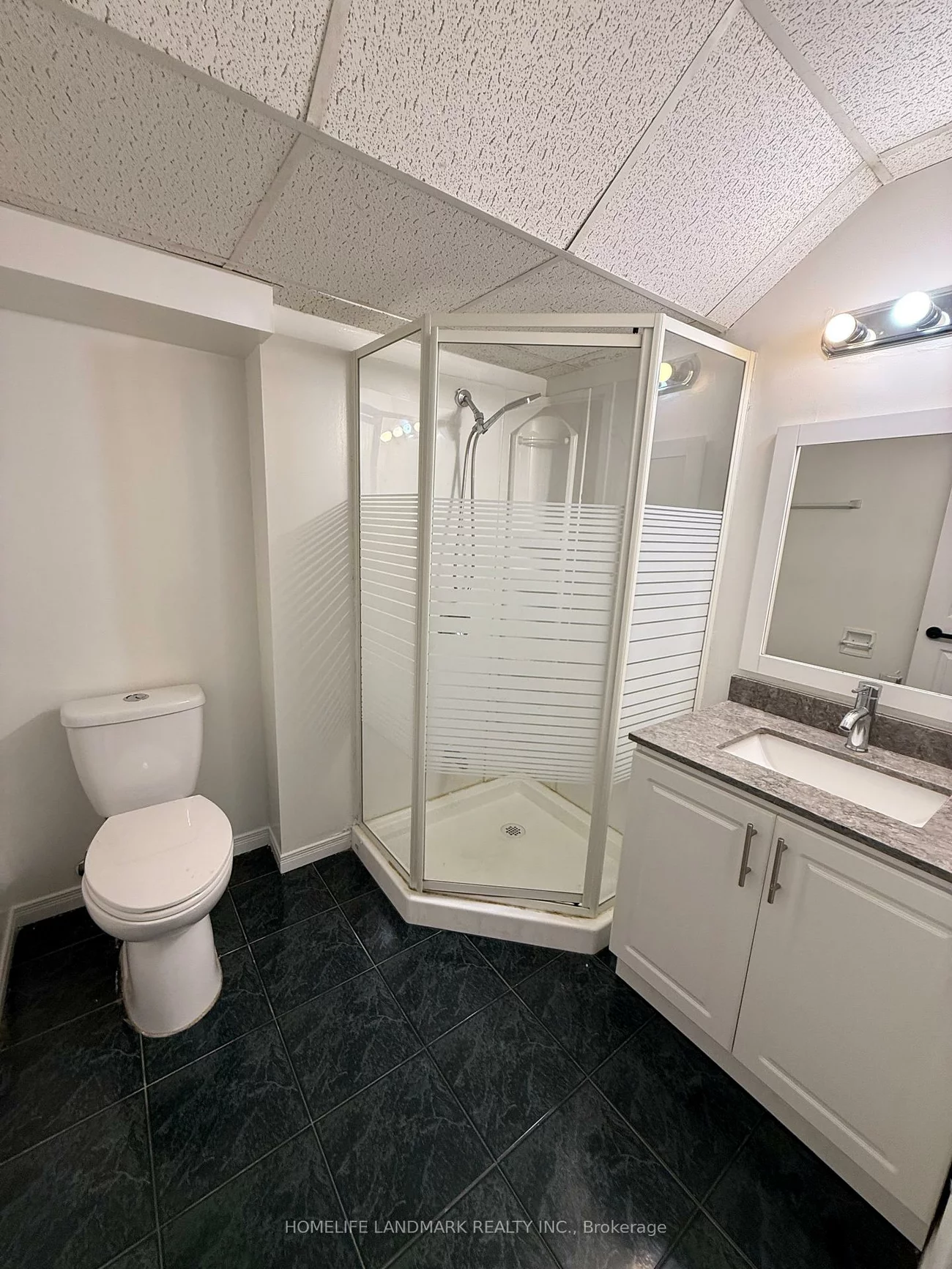 5932, Hemingway, Central Erin Mills, Mississauga