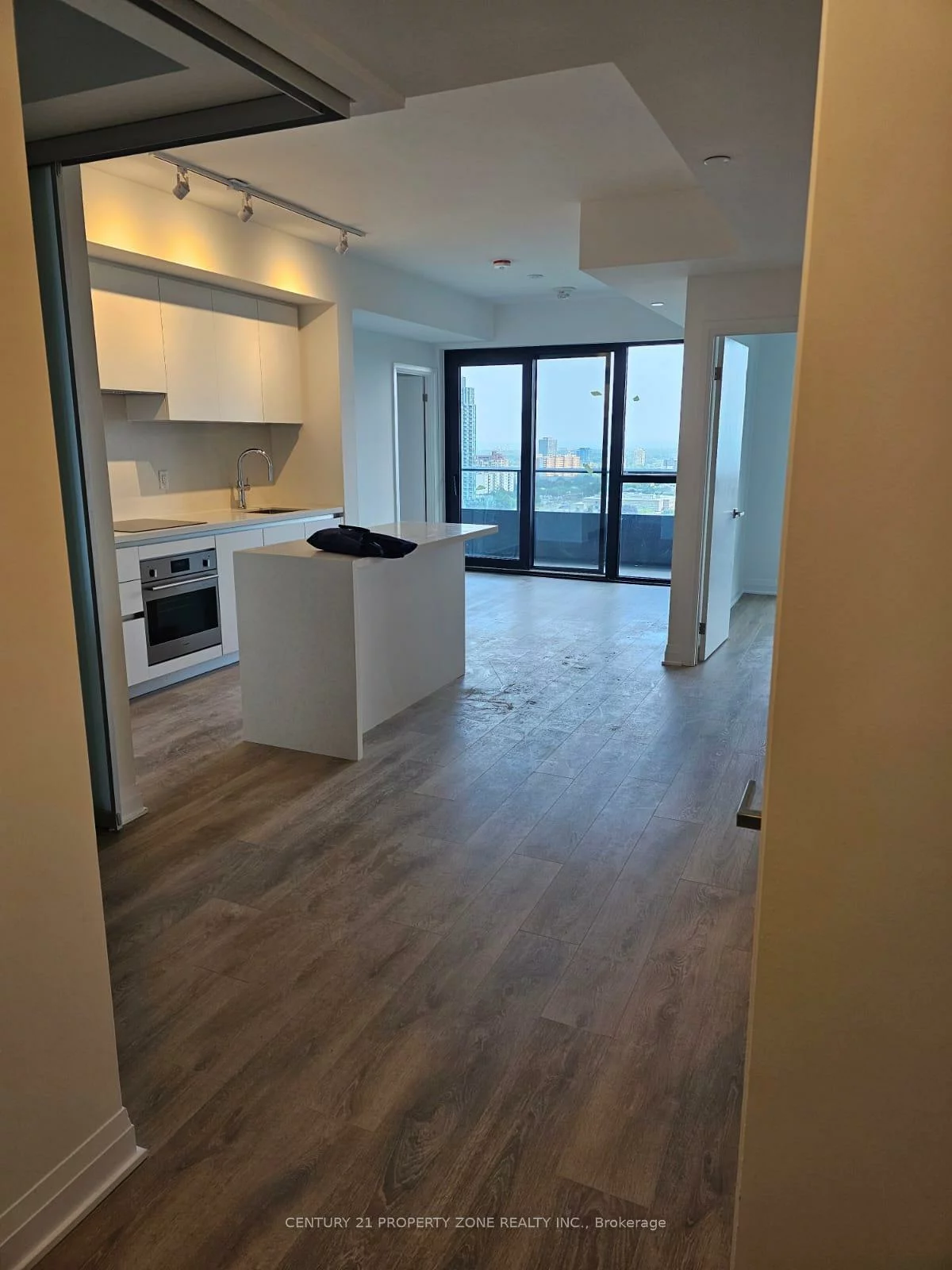 4015, The Exchange, City Centre, Mississauga