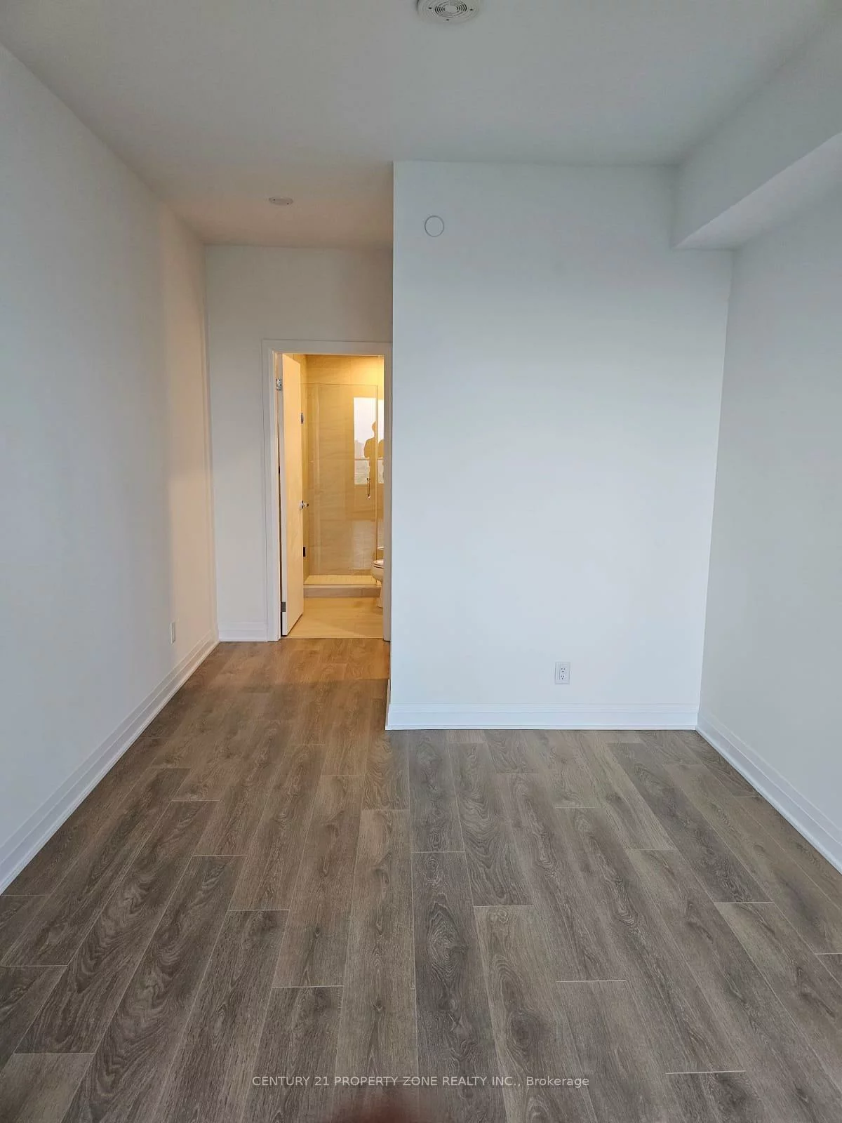 4015, The Exchange, City Centre, Mississauga