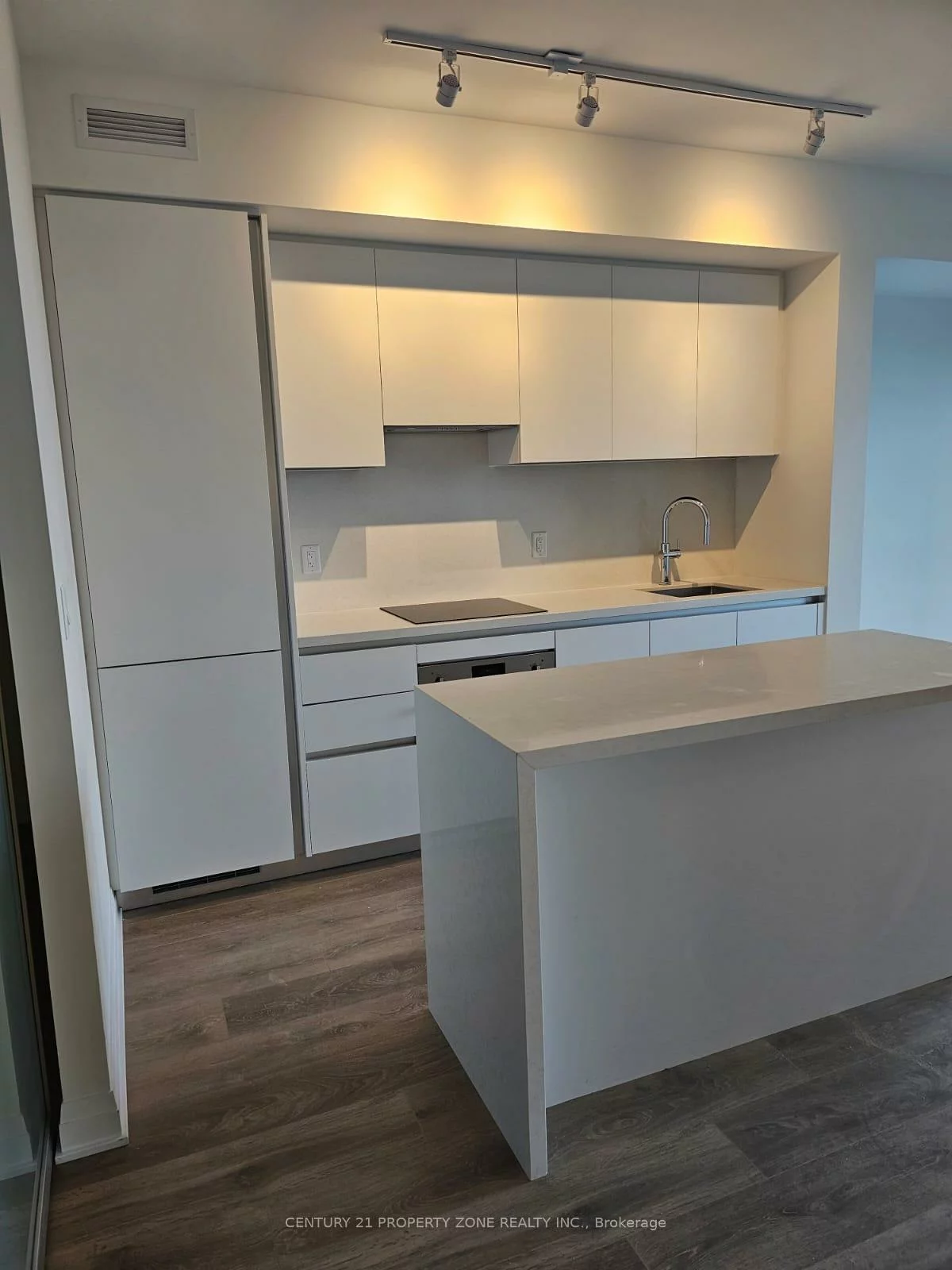 4015, The Exchange, City Centre, Mississauga