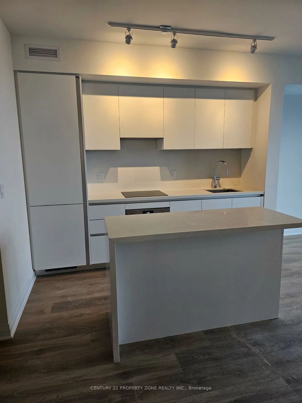 4015, The Exchange, City Centre, Mississauga
