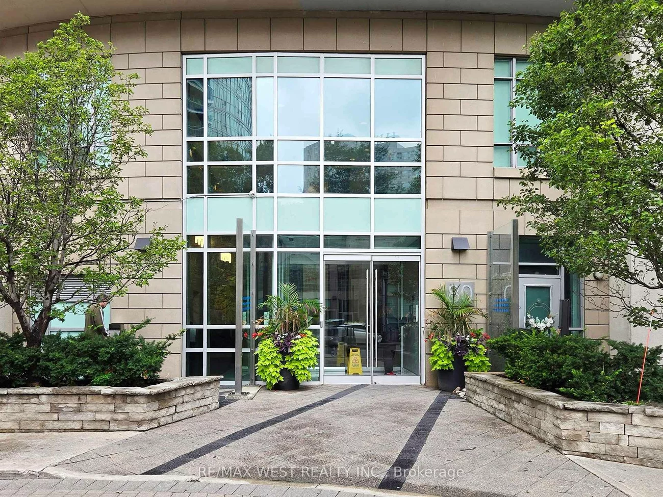 80, Absolute, City Centre, Mississauga