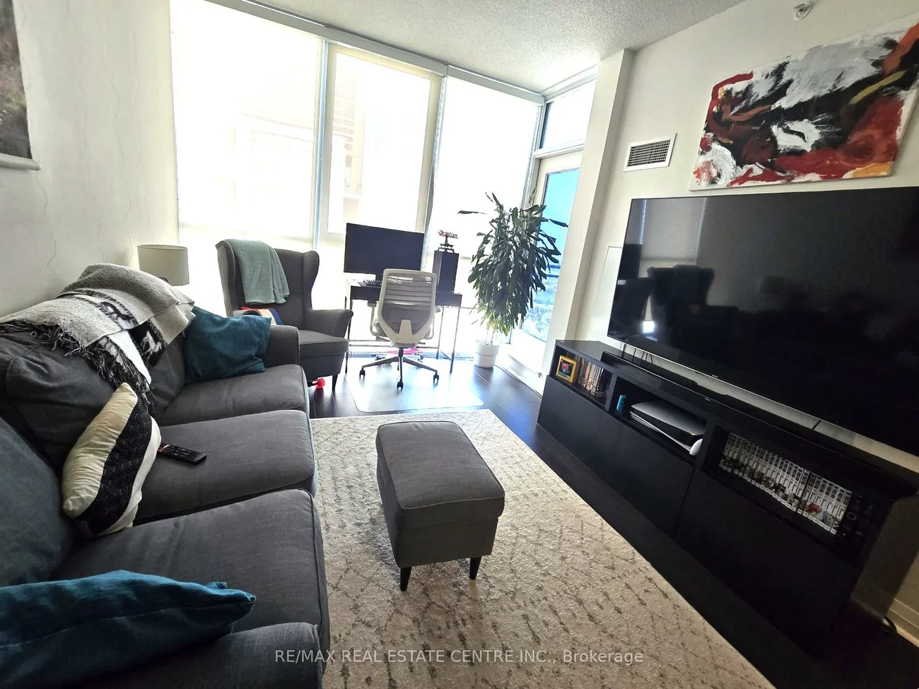 75, Eglinton, Hurontario, Mississauga