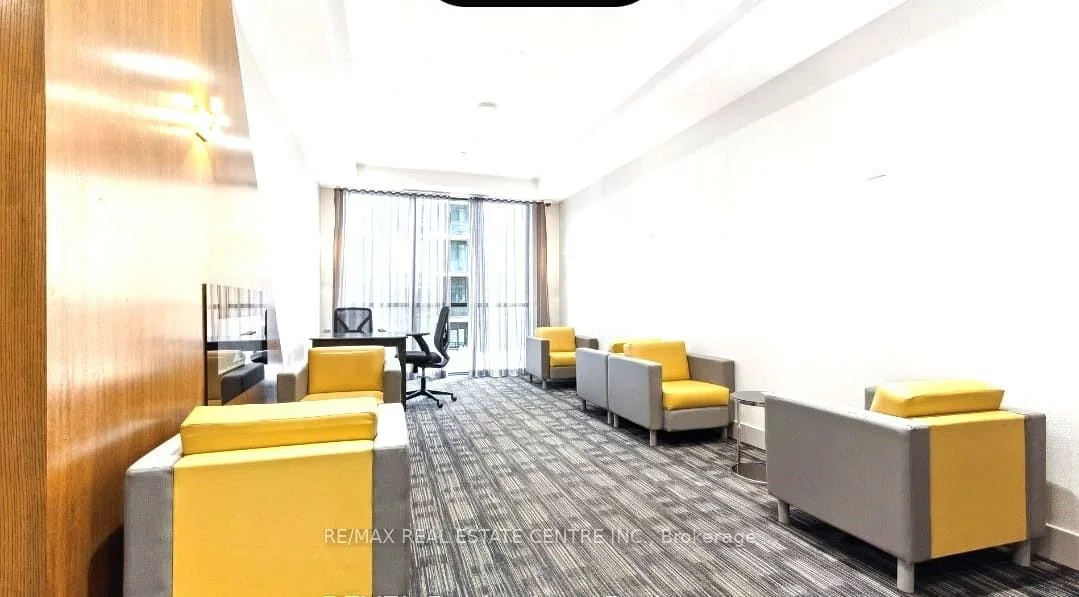 75, Eglinton, Hurontario, Mississauga