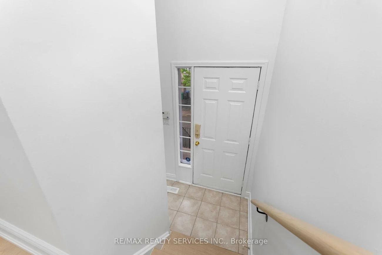 80, Acorn, Hurontario, Mississauga