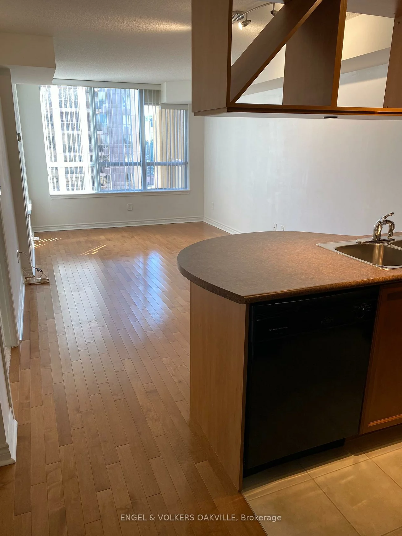 4090, Living Arts, City Centre, Mississauga