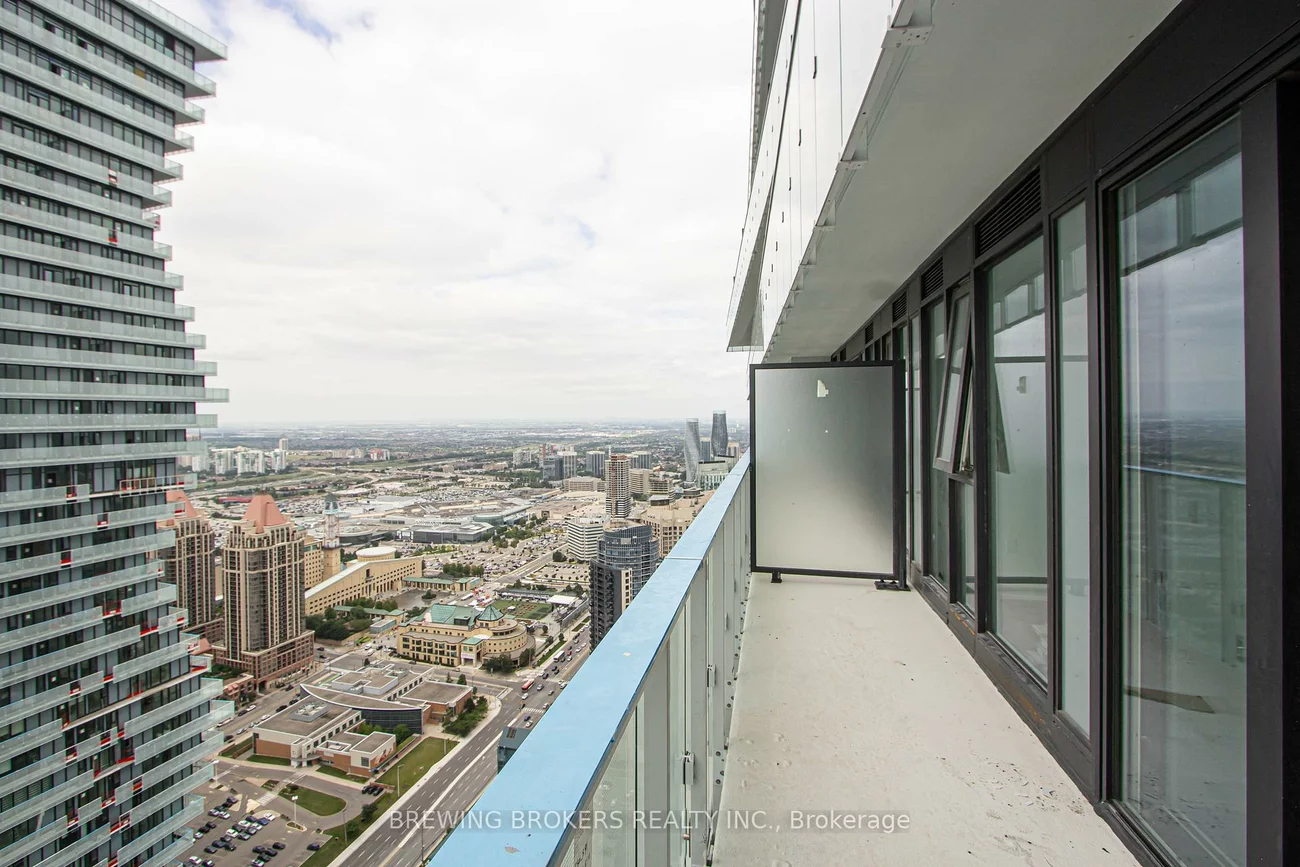 3883, Quartz, City Centre, Mississauga