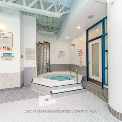 35, Trailwood, Hurontario, Mississauga